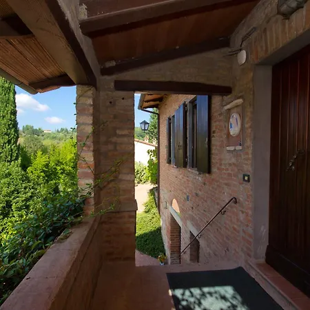 Wild Agriturismo Podere Della Bruciata Farm stay Chiusi