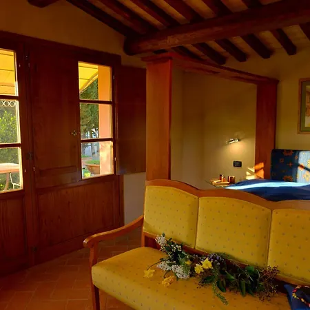 Wild Agriturismo Podere Della Bruciata Farm stay *